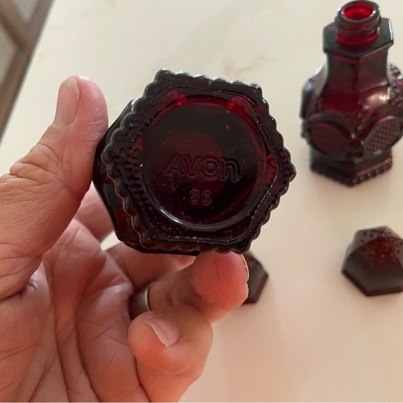 Avon Vintage Cape Cod Ruby Red Glass Salt and Pepper Shakers Set 4.5” - Picture 4 of 5
